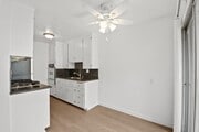 Photo - 1550 S Saltair Ave Unit 6
