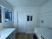 Photo - 2+1 w/all appliances + garage in central L...