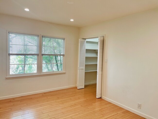 Photo - 12114 Ohio Ave