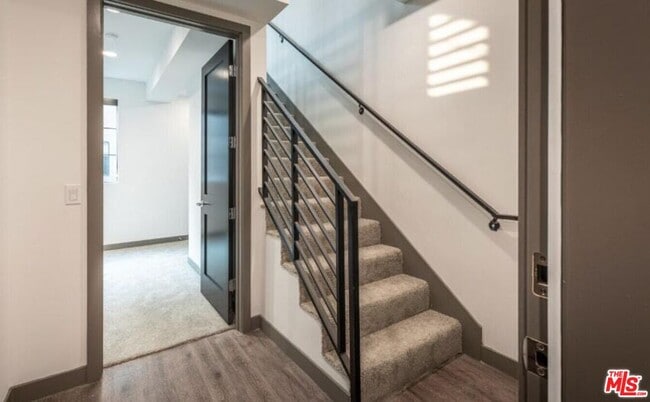 Photo - 552 N Hobart Blvd Unit 311