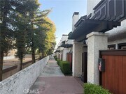 Photo - 452 W Huntington Dr
