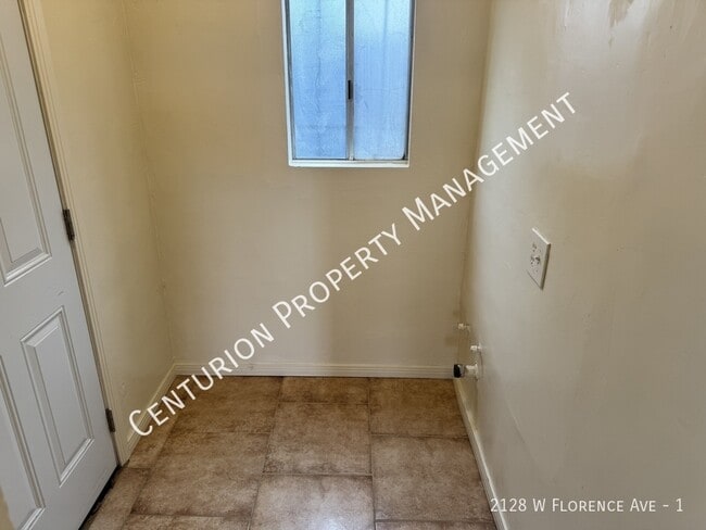 Photo - 2128 W Florence Ave Unit 1