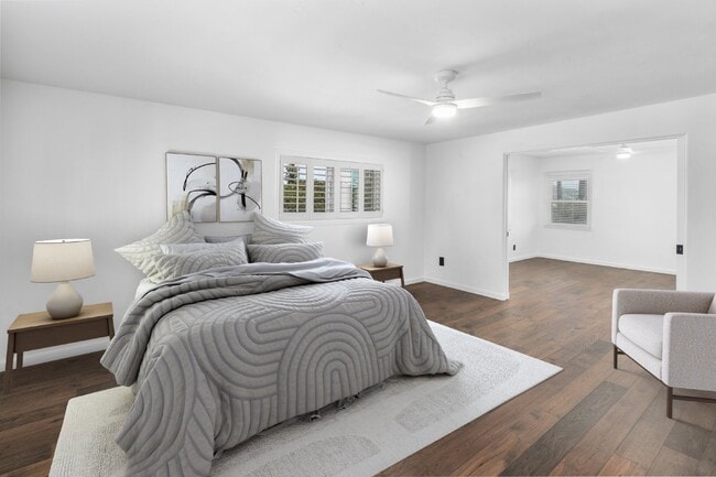 Photo - Luxury Living in the Heart of Kensington -... Unit B