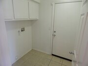 Photo - GORGEOUS 5 Bedroom** & 3 full bathrooms on a Cul-De-Sace Home!!