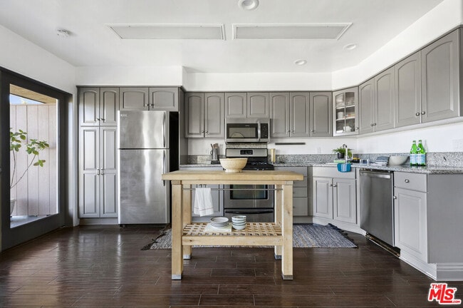 Photo - 1850 San Jacinto St