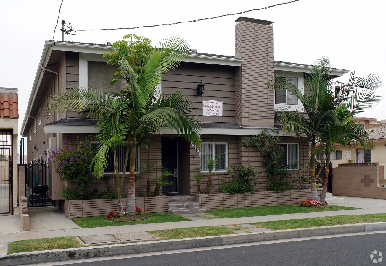 Photo - 12152 Grevillea Ave Apartments