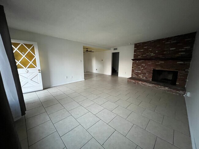 Photo - 8145 Garden View Ave Unit #A