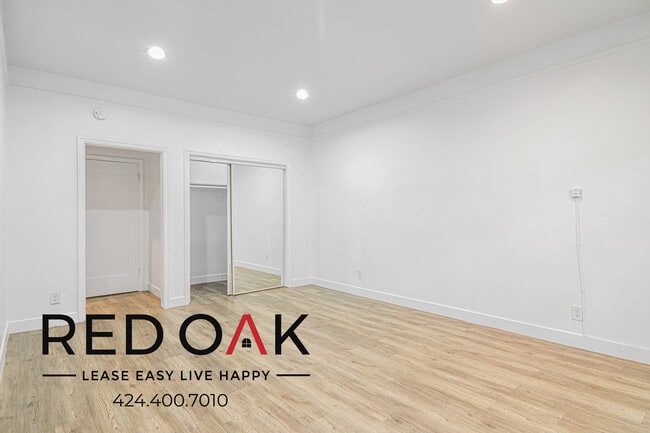 Photo - 1818 Whitley Ave Unit 206