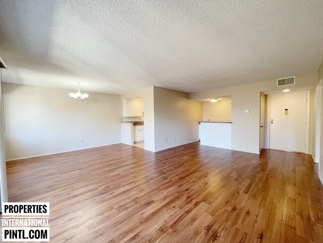 Photo - 350 S Oakland