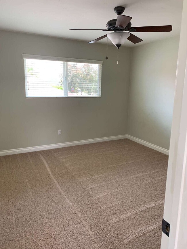 Photo - $2,400 - 1 Bed / 1 Bath Charming Condo in Hillcrest Unit 18