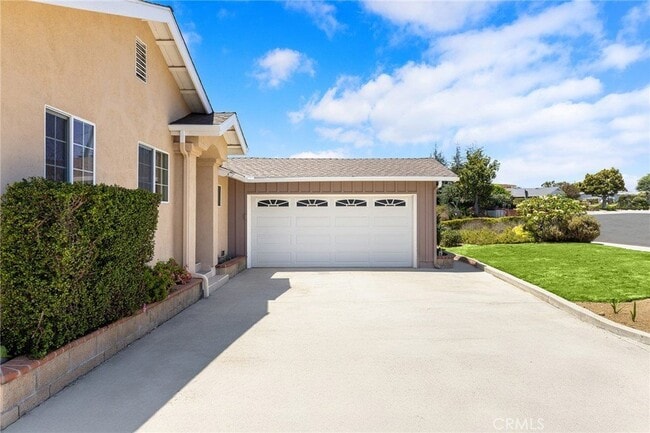 Photo - 1003 Langley Way