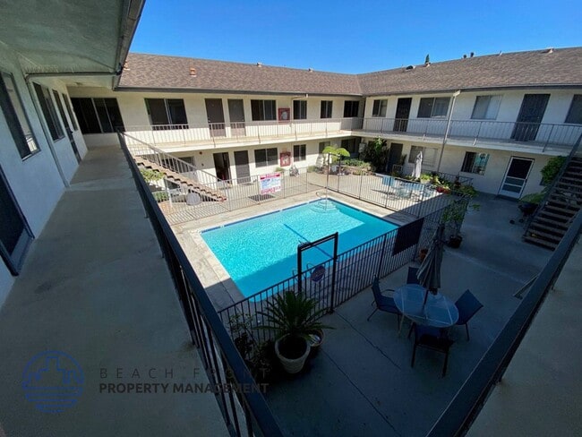 Building Photo - 12022 Birch Ave