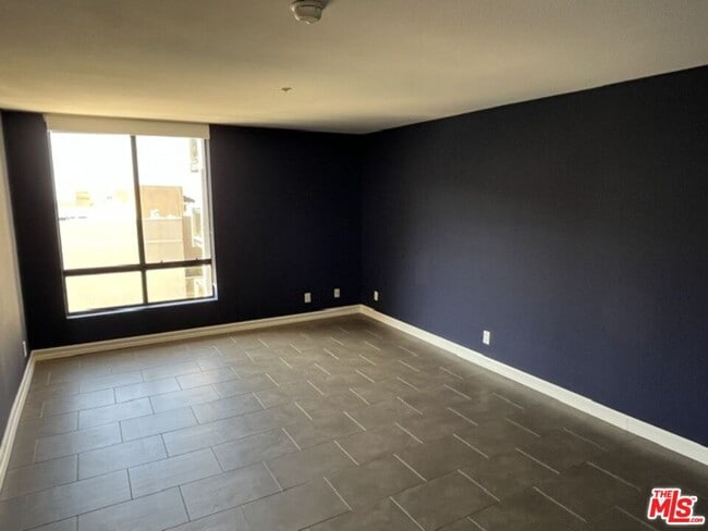 Photo - 7320 Hawthorn Ave Unit 308