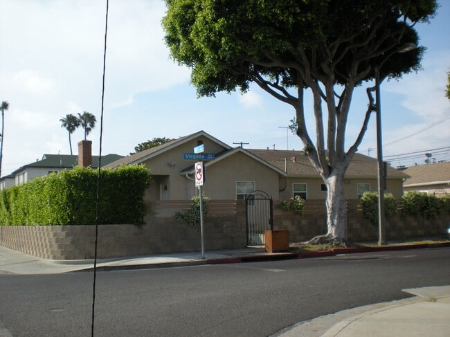 Building Photo - 1959 20th St Unit C