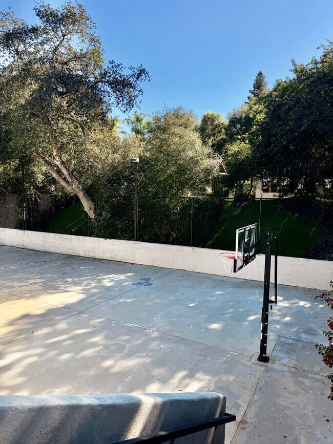 Photo - Gorgeous Tarzana Home