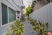 Photo - 505 N Kenwood St Townhome