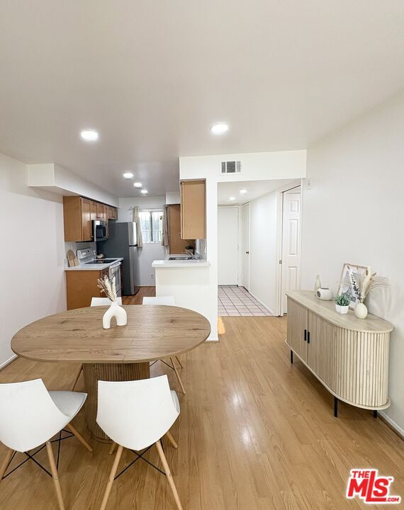 Photo - 433 S Manhattan Pl Unit 112