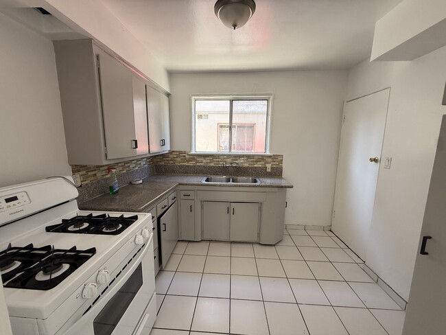 Photo - 7347 Bakman Ave Unit 1