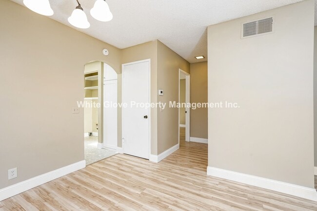Photo - Beautifully Updated 2-Bedroom Condo with New Kitchen & Community Pool