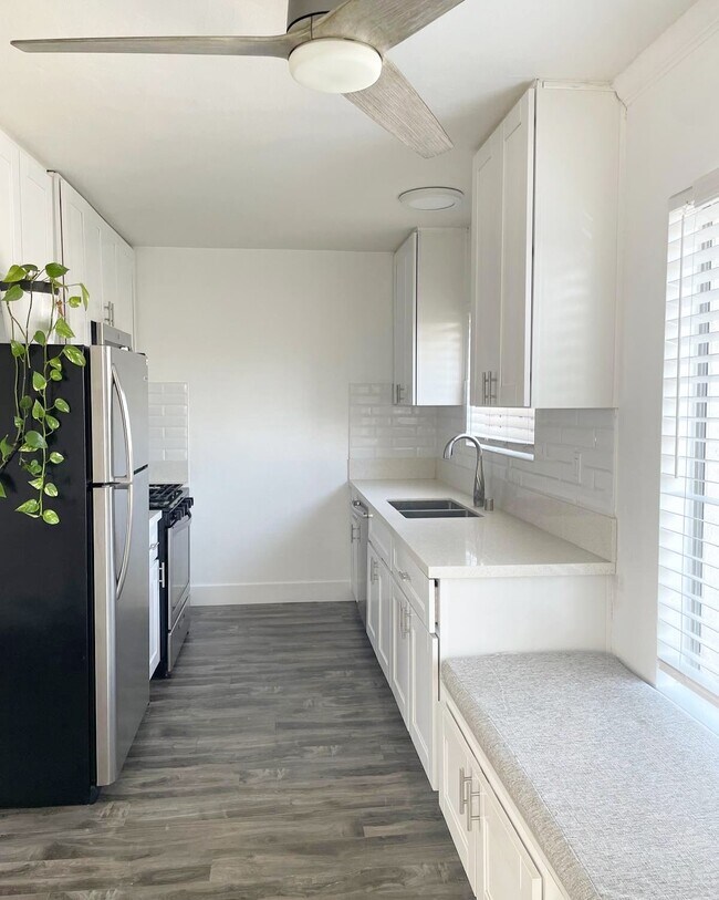 Photo - 4262 Wilson Ave Unit 9