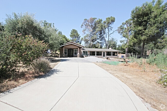 Building Photo - 12785 Cobblestone Creek Rd Rental
