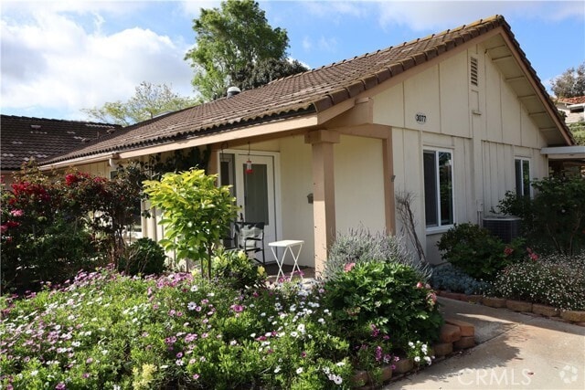 Building Photo - 3077 Via Serena S Unit #D Rental
