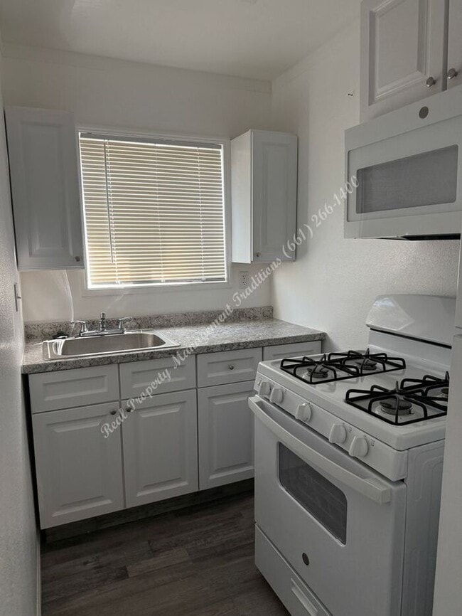 Photo - *** Please call us @ 661-266-1400 for info...