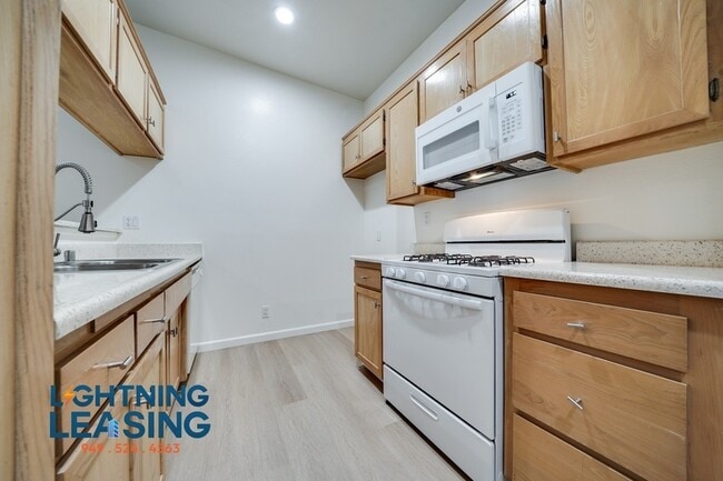 Photo - 11225 Morrison St Unit 218