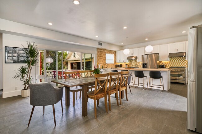 Photo - 1133 3rd Ave Unit B2