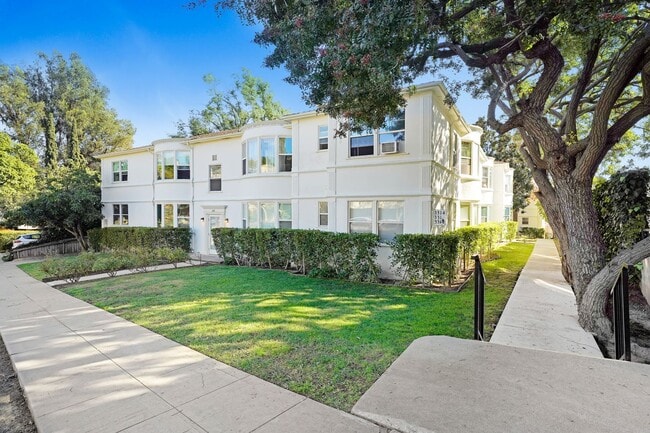 Photo - Newly updated 2-Bedroom 1-Bath Residence in the Heart of Los Feliz Unit #2