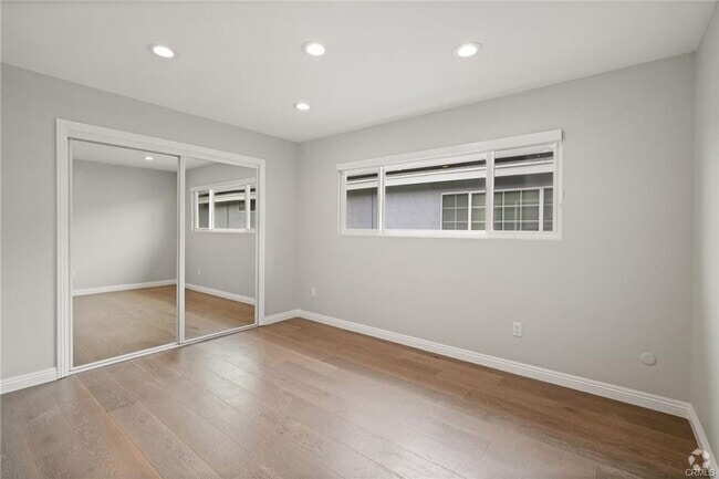Building Photo - 6215 Hesperia Ave Rental