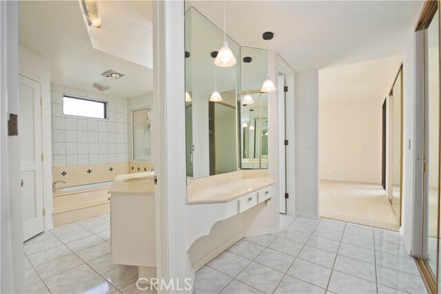 Photo - 5340 Yarmouth Ave