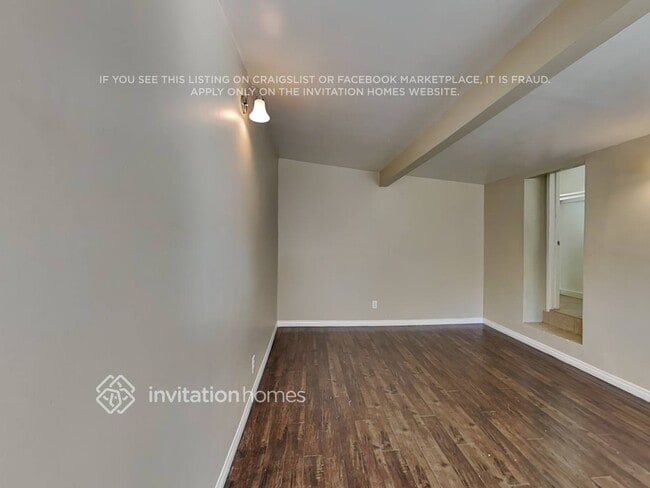 Photo - 726 E 99th St