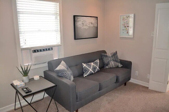 Photo - 440 Olive St Unit 440