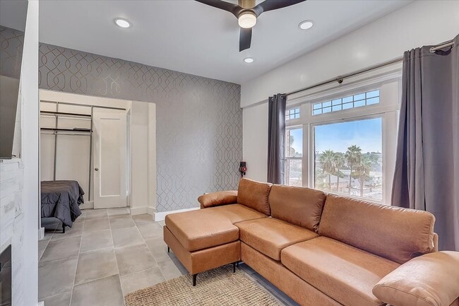 Side Ocean Views - 1030 E Ocean Blvd Unit 605