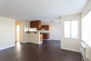2 BR, 1 BA - 800 SF - Sunshine Manor Apartments