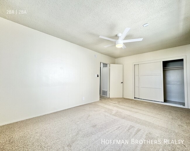 Photo - 1540 Laurel Ave Unit 4