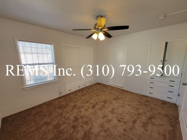 Photo - Front House with Garage Parking and Laundr... Unit 8920