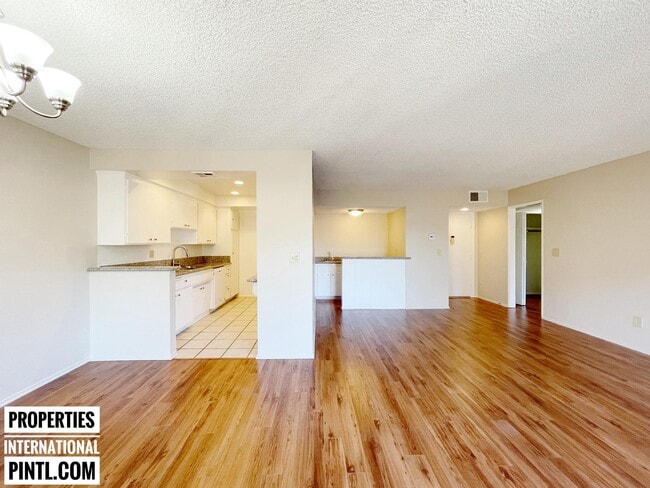 Photo - 350 S Oakland