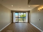 Photo - 1052 S Mariposa Ave Unit 305