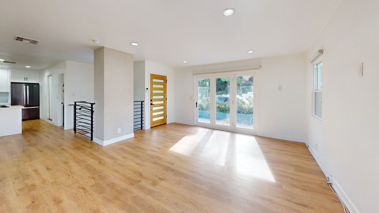 3D Tour - 3424 Oak Glen Dr