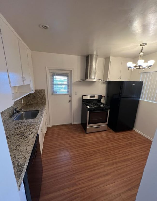 Photo - 4518 Boundary St