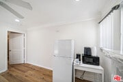 Photo - 1165 W 38th St House