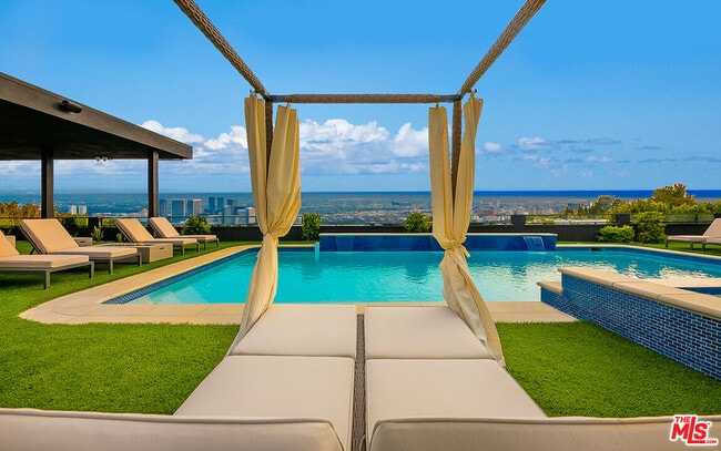 Photo - 526 Chalette Dr