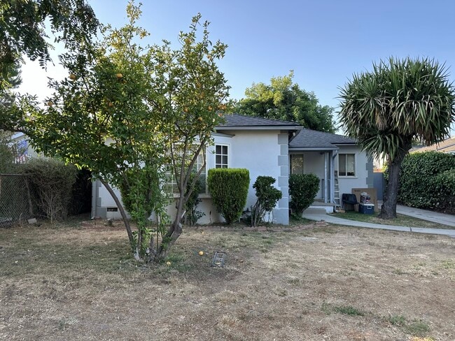Photo - 14823 Addison St House