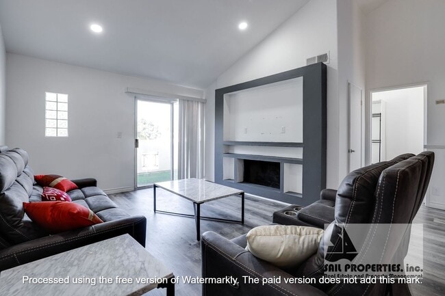 Photo - Stylish 3-Bedroom Condo in Gated Torrance Community