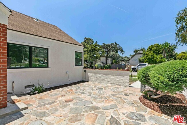 Photo - 1722 Bel Aire Dr