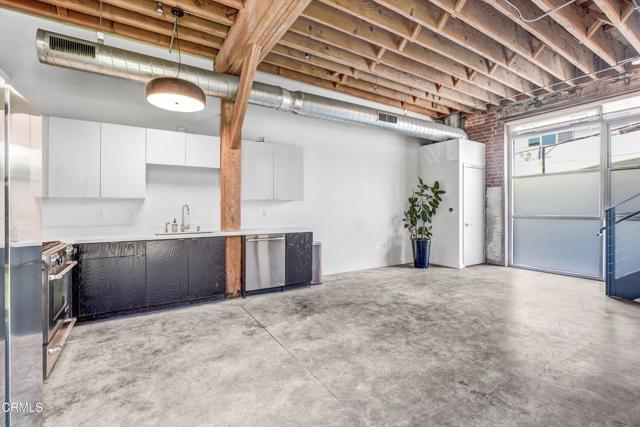 Photo - 527 Molino St Unit 111