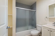 Photo - 603 W 49th St House