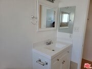 Photo - 320 S Hobart Blvd Unit 8